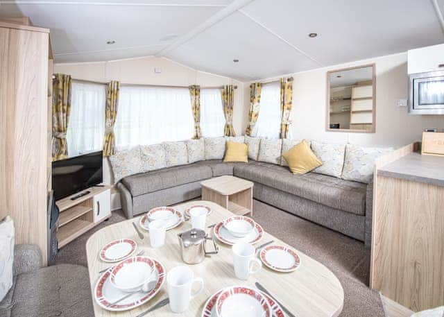 TR 3 Bed Silver Caravan - Trelawne Manor, Looe