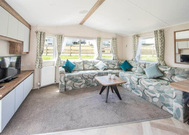 TR 2 Platinum Caravan (Pet) - Trelawne Manor, Looe