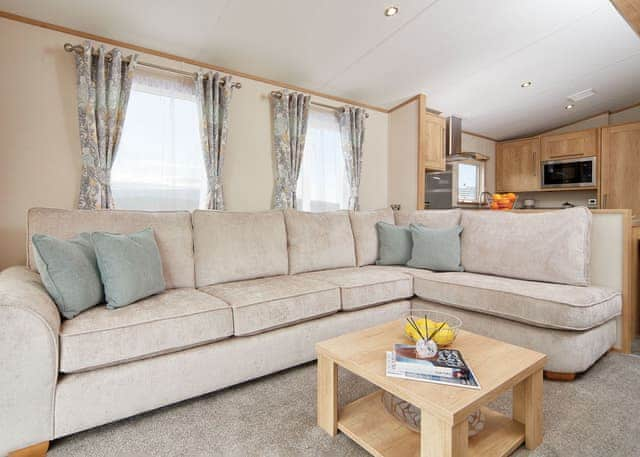 2 Bed Platinum Plus Caravan Lodge - Trelawne Manor, Looe