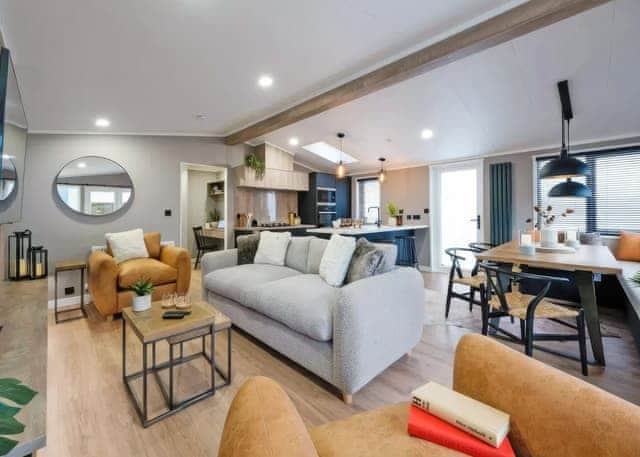 Signature 2 bedroom Lodge - Tregoad Holiday Park, Looe
