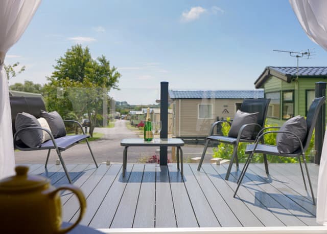 Hideaway Premier Luxury Fountain View Hot Tub  - Trelay Hideaway Holiday Park, Pelynt, near Looe and Polperro