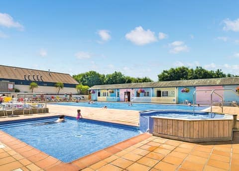 Outdoor heated pool | Trevornick Holiday Park, Holywell Bay