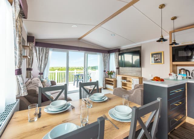 Diamond Deluxe - Trevornick Holiday Park, Holywell Bay