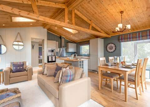 Reivers Lodge - Thirlestane Woodland Lodges, Lauder