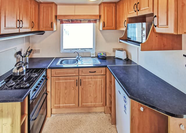 Bronze Plus 3 - The Village Holiday Park, Cross Inn, Nr New Quay