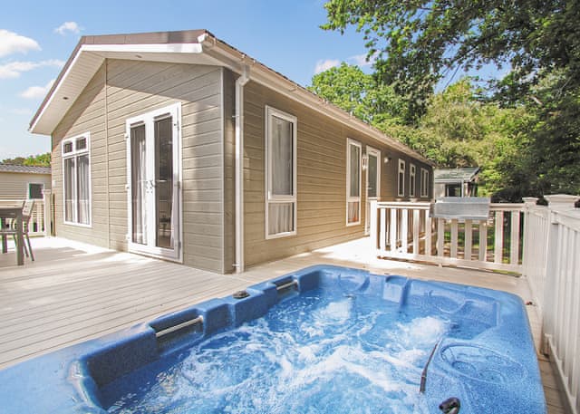 Signature Lodge 3 (Pet) - Oakdene Forest, St Leonards, Ringwood