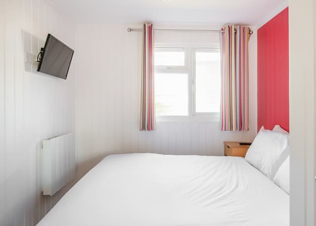 6 Berth Superior Chalet 3 Bed (Pet) - Whitecliff Bay Holiday Park, Bembridge