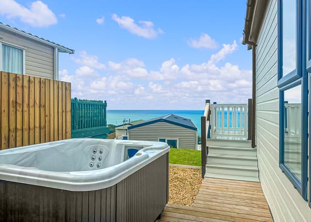 Smugglers Lodge - Wide Horizons Holiday Park, Ceredigion