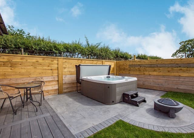 Elm View Lodge - Windmill Retreat & Spa, Glastonbury