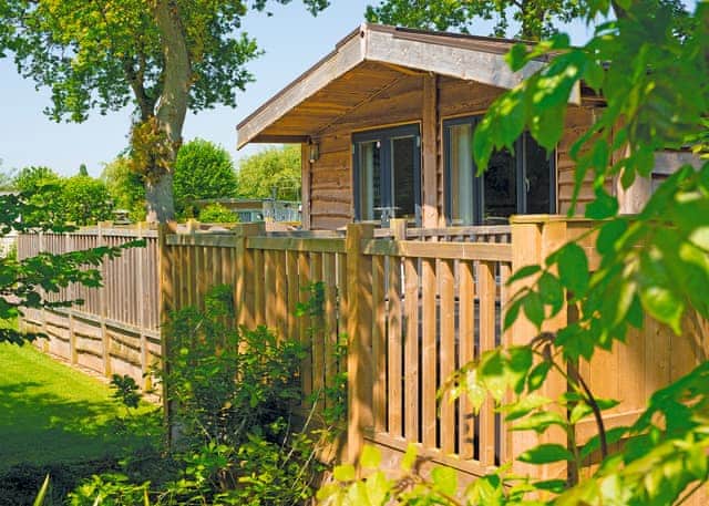 Typical Woodlands Lodge 3 | Woodthorpe Leisure Park, Woodthorpe