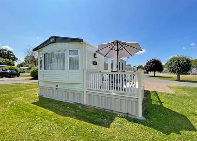 Platinum 2 Pet - Woodthorpe Leisure Park, Woodthorpe