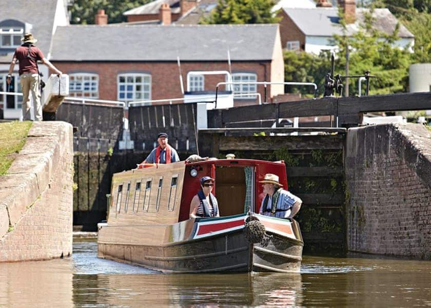 Worcester Dove Boat Hire