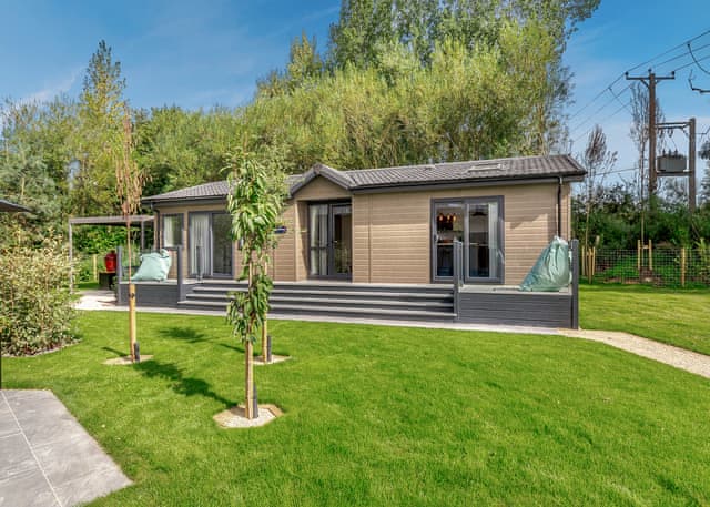 The BlackswanHot Tub - Yorkshire Spa Retreat, York