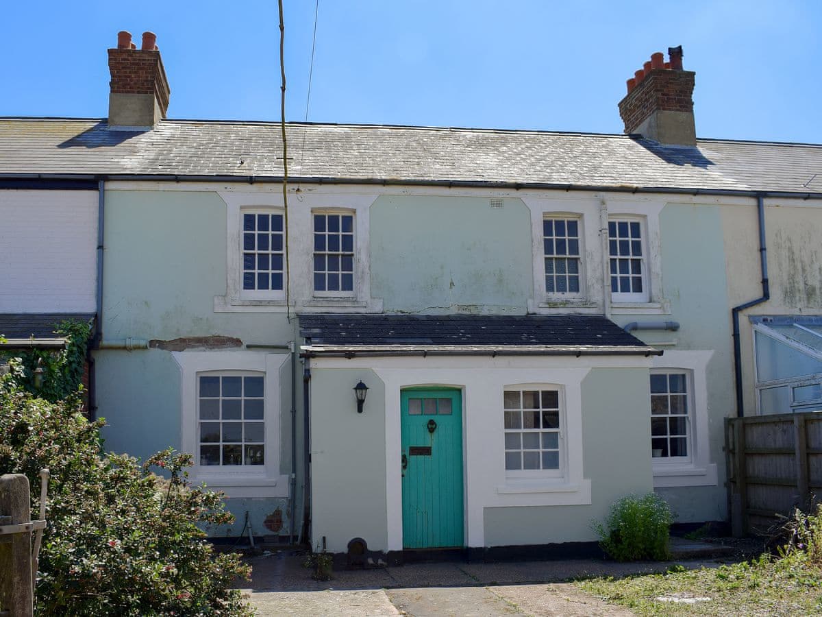 6 Coastguard Cottages Ref Ukc3317 In Atherfield Near Brighstone