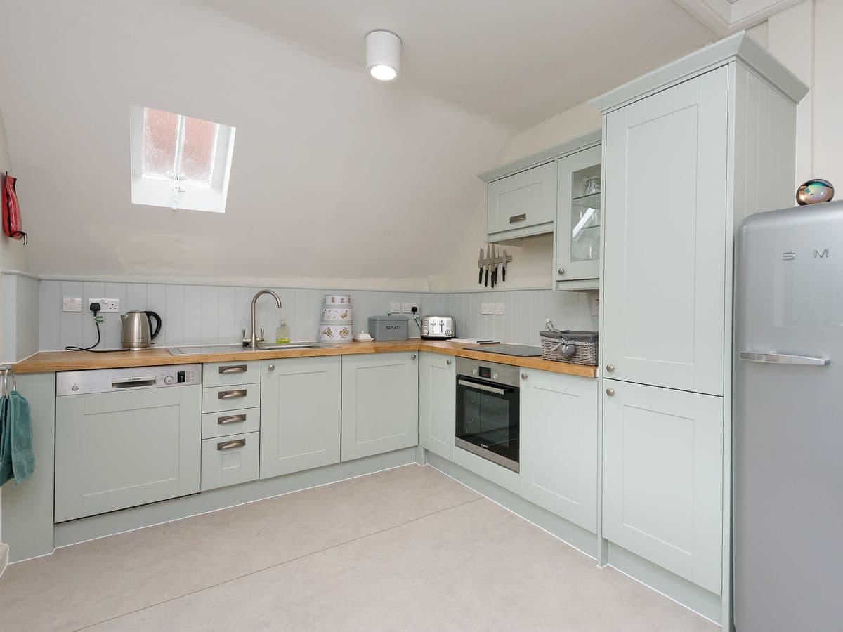 Stable Yard Cottage Ref Ukc3314 In Selborne Near Alton Hampshire English Country Cottages