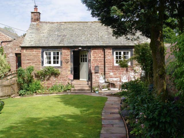 Grooms Cottage Ref E1946 In Long Marton Near Appleby Cumbria