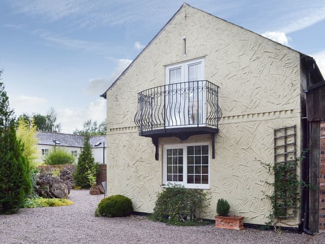 Ashcroft Barn Ref 27324 In Mollington Near Chester Cheshire