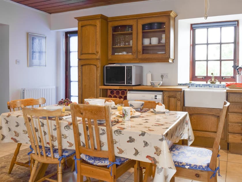 Convenient dining area within kitchen | South House, Lathones, near St Andrews