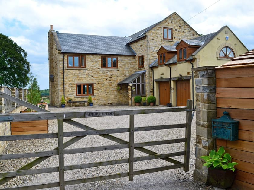 Large, detached property  | Applegarth House, Howlish, near Bishop Auckland