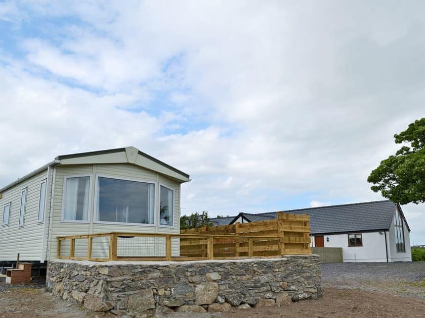 Wonderful, detached lodge | Porthdy Crey r Wen - Neuadd Wen Cottages, Llanfachraeth, near Holyhead