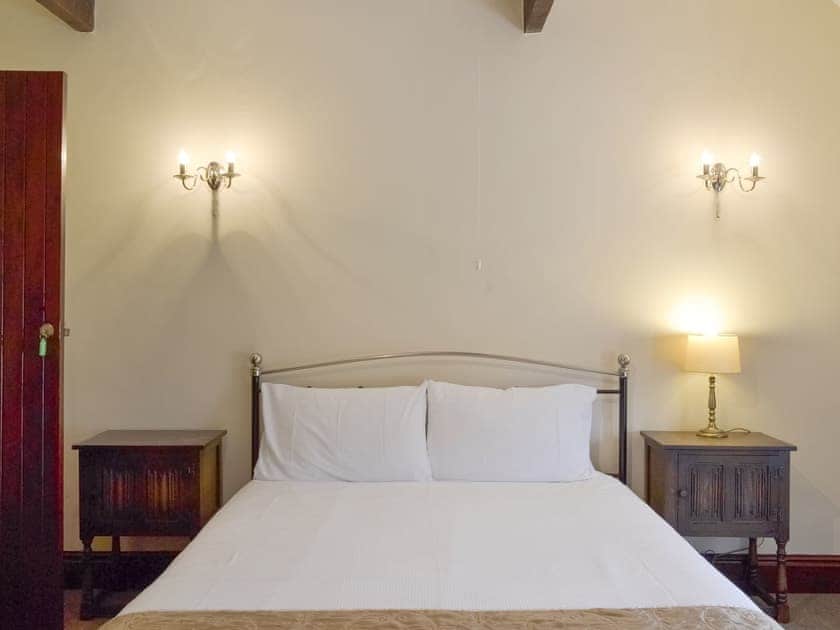 Peaceful bedroom with one king size bed | Foremark Threshing Barn - Foremark Cottages, Milton, near Repton