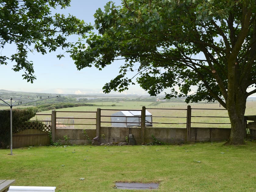 Far reaching views over the open countryside | Deuglawdd Cottage - Deuglawdd Farm , Aberdaron, near Pwllheli 