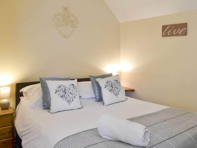 Relaxing double bedroom | Belgian Cottage - Marton Manor Cottages, Sewerby, near Bridlington