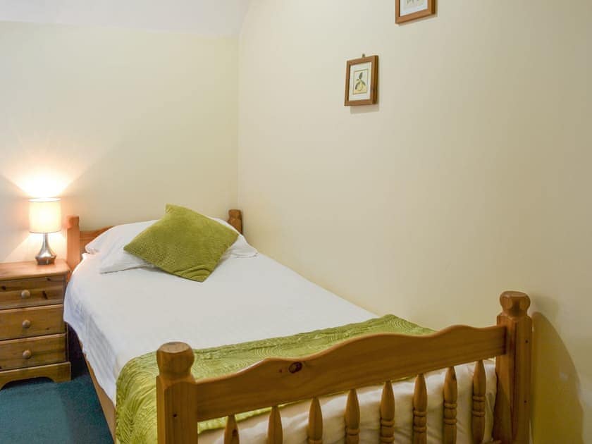 Peaceful single bedroom | Suffolk Punch - Marton Manor Cottages, Sewerby, near Bridlington