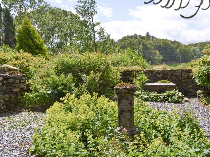 Attractive garden area | The Dove Cot & Annexe, The Dove Cot - The Dove C, Clappersgate, near Ambleside