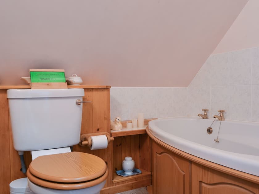 Bathroom | Rhuewood, Wem