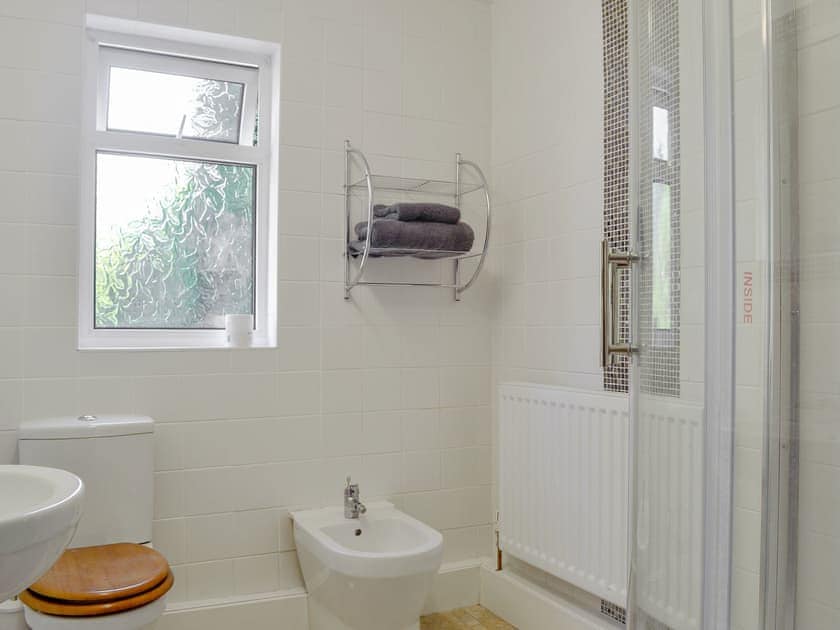 Shower room | Ty Draw, Garnant, near Ammanford