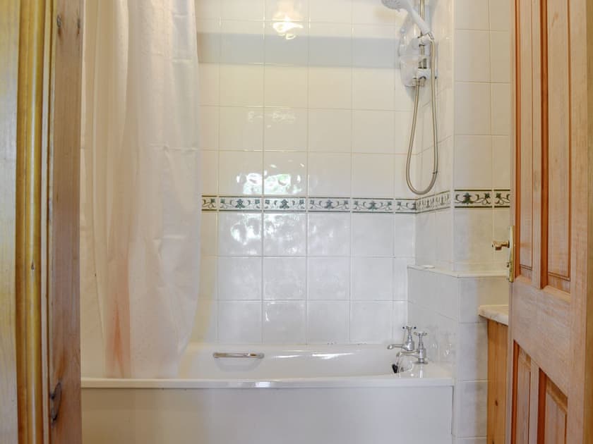 Bathroom | Bryn Gefeiliau, Capel Curig, near Betws-y-Coed