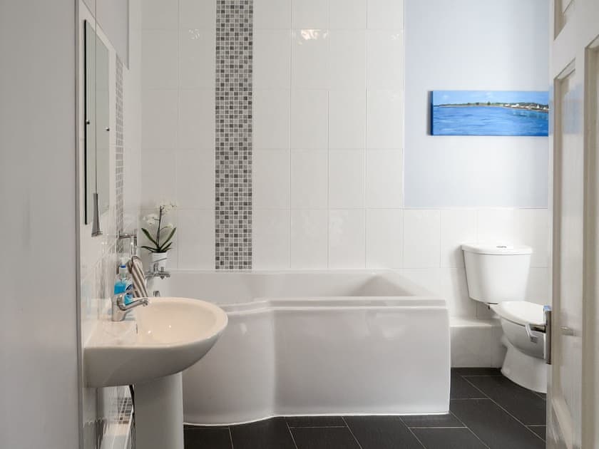 Family bathroom with bath and separate shower cubicle | Fisherman’s Cottage, Stairhaven by Glenluce