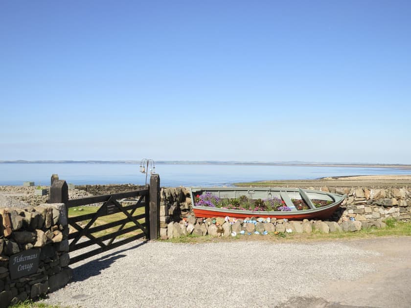 Picturesque views | Fisherman’s Cottage, Stairhaven by Glenluce