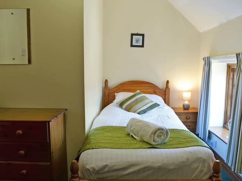 Cosy single bedroom | Ardennes Cottage, Percheron Cottage - Marton Manor Cottages, Sewerby, near Bridlington