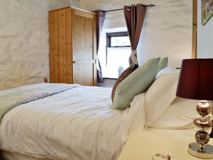 Comfortable double bedroom | Bron Elan, Bron Elan, Dolwyddelan, near Betws-y-Coed