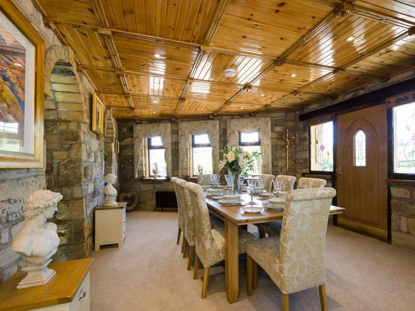 Attractive dining area | Tennox Parlour - Tennox Farm, Kilbirnie
