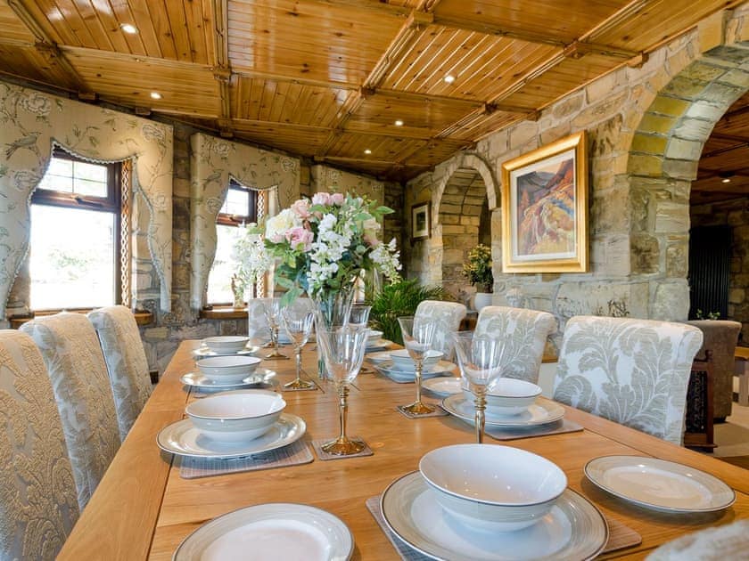Attractive dining area | Tennox Parlour - Tennox Farm, Kilbirnie