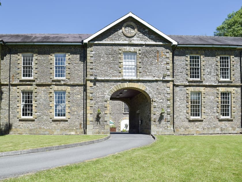 On-site amenities | Sunnybank Lodge, Llanfynydd