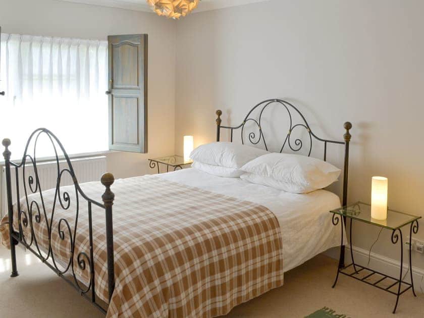 Relaxing double bedroom | Number Five, St Minver, near Rock