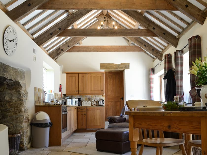 Open plan living space | The Old Wash House, Mevagissey