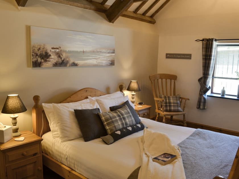 Double bedroom | The Old Wash House, Mevagissey
