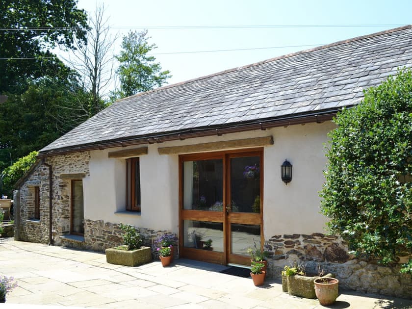 Beautifully appointed, converted barn | The Old Wash House, Mevagissey