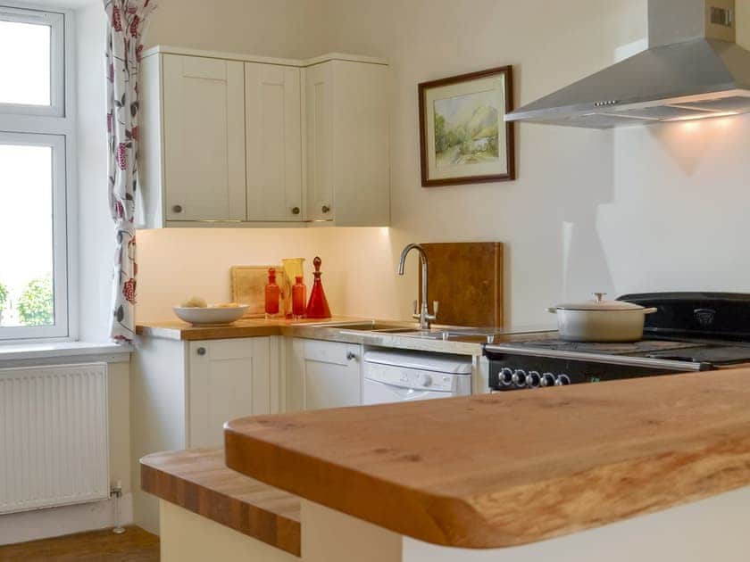 Well equipped kitchen | Bayview, Carradale