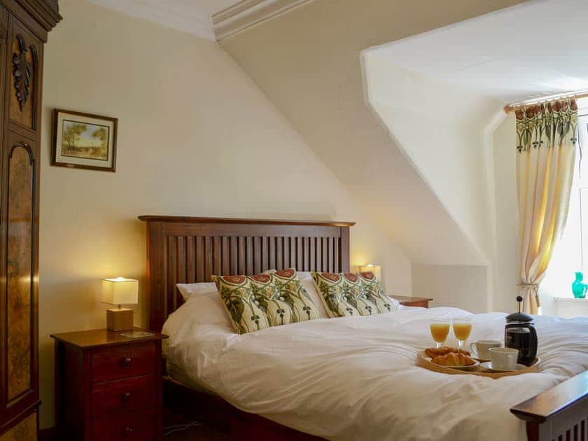 Attractive double bedroom | Bayview, Carradale