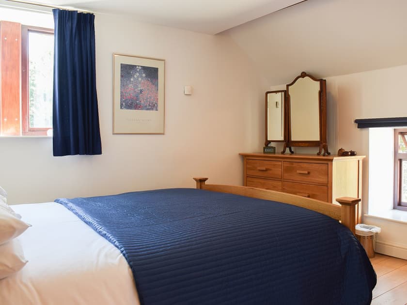 Lovely and bright double bedroom | The Granary - Millinder House, Westerdale, near Castleton