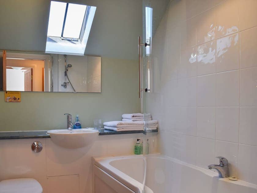 Bathroom with shower over the bath | The Granary - Millinder House, Westerdale, near Castleton
