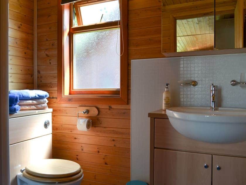 Shower room | Loch Arkaig, Corpach, Fort William