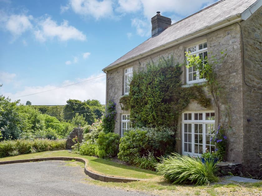 Characterful holiday property | Lordship FarmhousePottery, Wolfscastle, near Haverfordwest