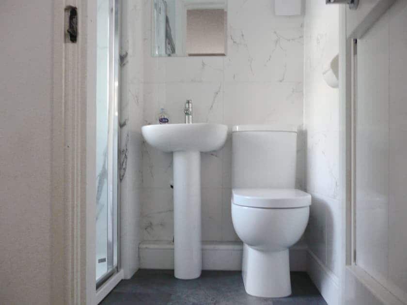 Shower room | Cropple How, Threlkeld